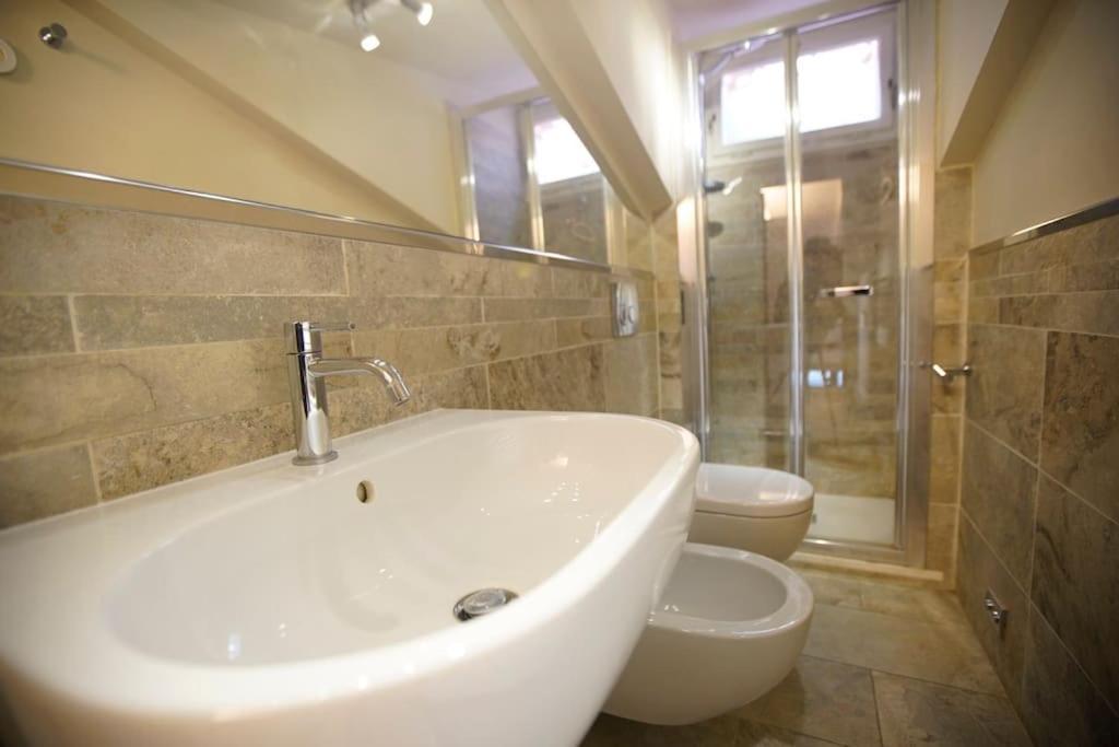 Ampio Bilocale Centralissimo, Apartamento Florencia